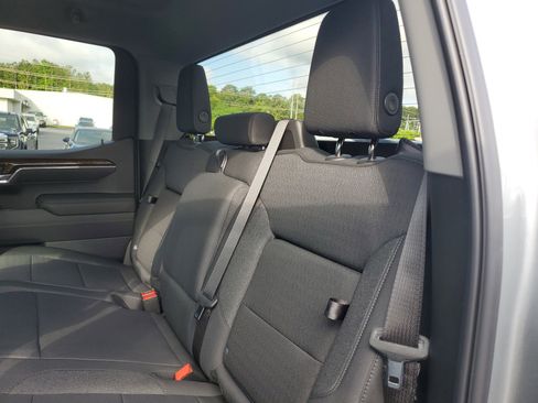 New 2025 GMC Sierra 1500 Elevation image 12