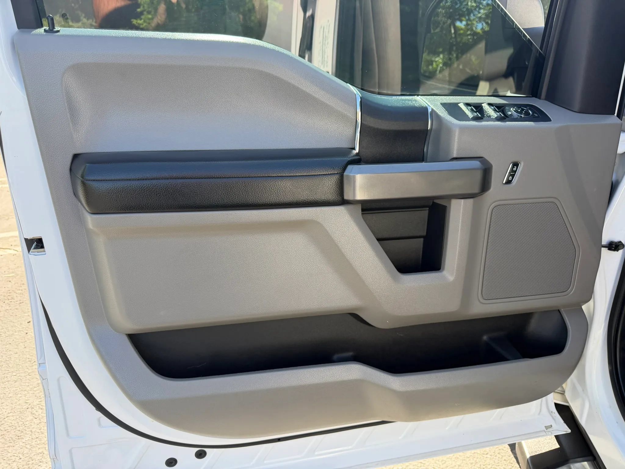 Used 2019 Ford F150 XLT AWD/4WD image 11