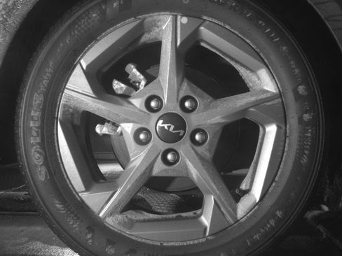 Used 2025 Kia K4 FWD image 15