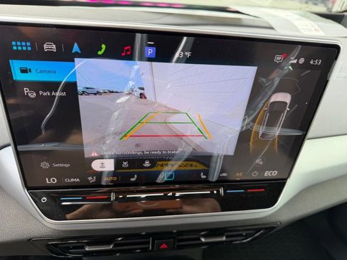 New 2026 Volkswagen ID.4 Pro AWD/4WD image 21