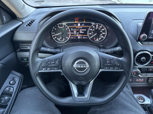 Used 2024 Nissan Sentra SV image 18