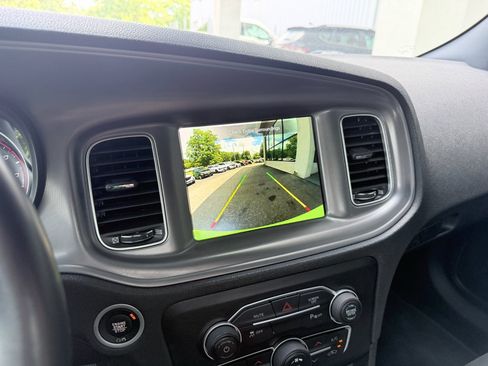 Used 2023 Dodge Charger SXT RWD image 16