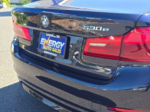 Used 2018 BMW 530e RWD image 13