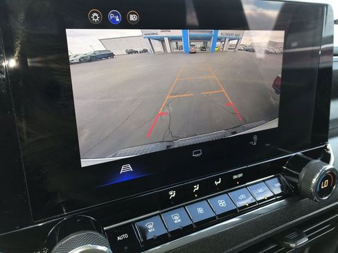 Used 2026 Chevrolet Colorado Trail Boss image 17