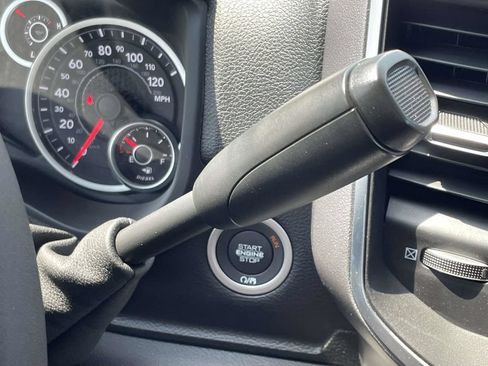 New 2026 RAM 2500 Big Horn AWD/4WD image 33
