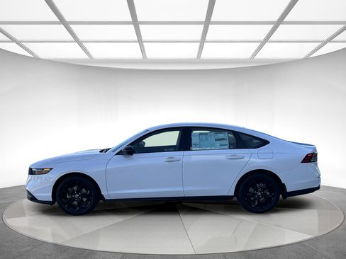 New 2025 Honda Accord SE image 2