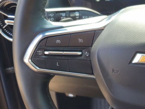 Used 2025 Chevrolet Equinox LT w/ Convenience Package II image 21