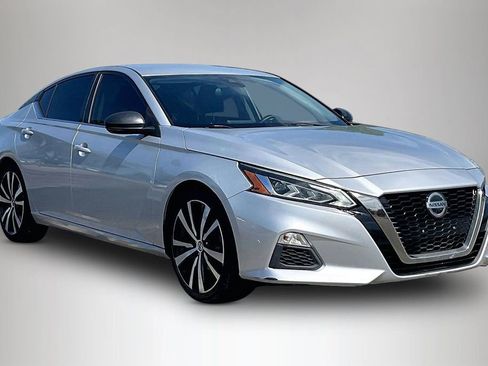 Used 2020 Nissan Altima 2.5 SR FWD image 1