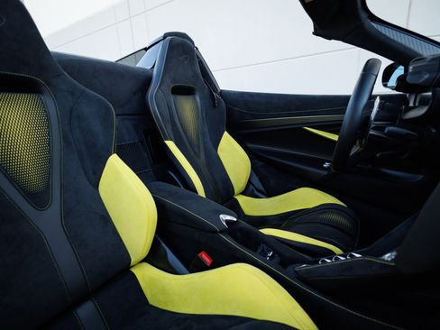 Used 2024 McLaren 750S Spider Ceramic Brakes Front Li image 41