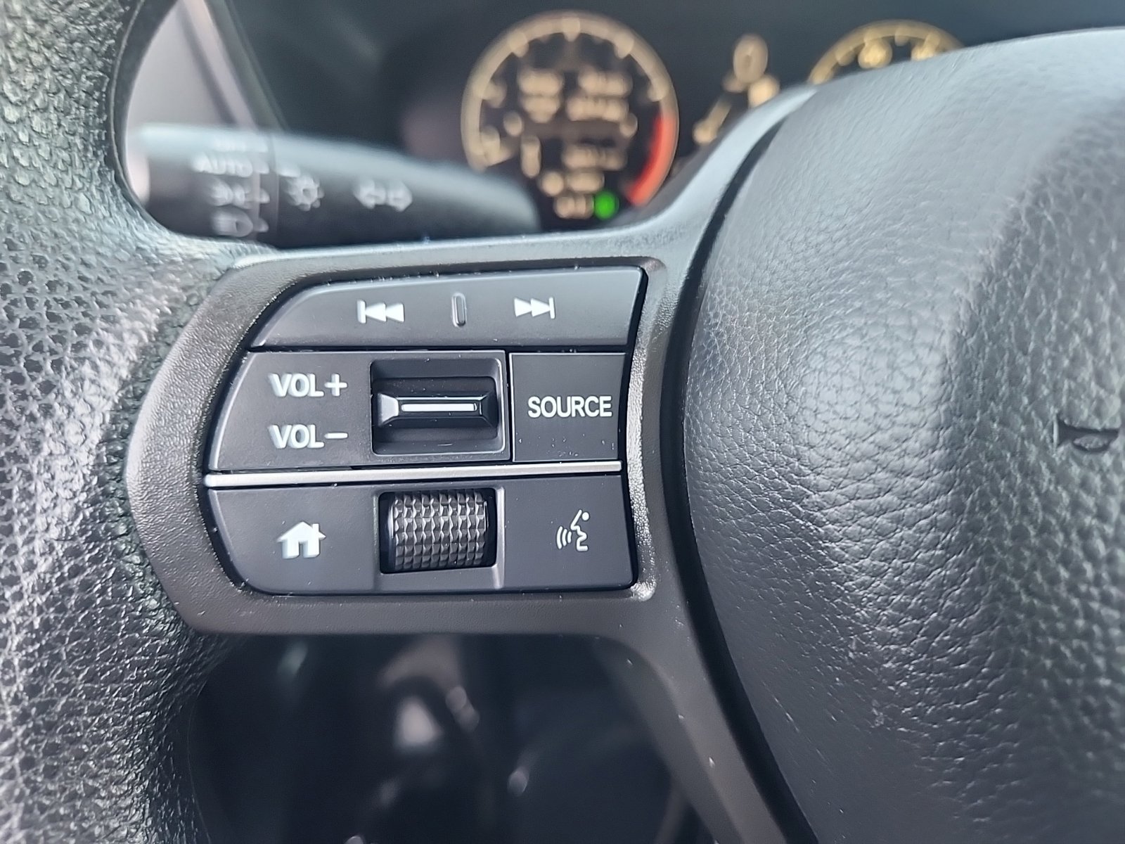 Used 2025 Honda CR-V EX image 24