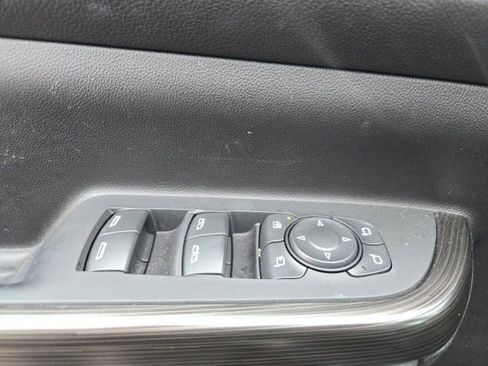 Used 2023 GMC Acadia SLT w/ Technology Package image 27