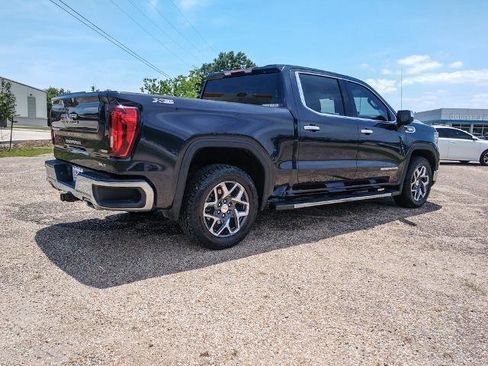 Used 2023 GMC Sierra 1500 SLT w/ SLT Premium Package AWD/4WD image 4