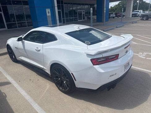 Used 2017 Chevrolet Camaro ZL1 RWD image 2