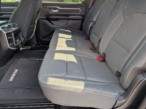 Used 2022 RAM 1500 Big Horn AWD/4WD image 16