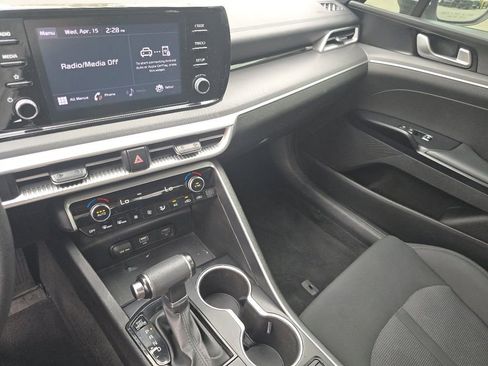 Used 2023 Kia K5 LXS FWD image 28