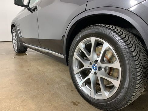 Used 2024 BMW X5 xDrive50e w/ Premium Package image 17
