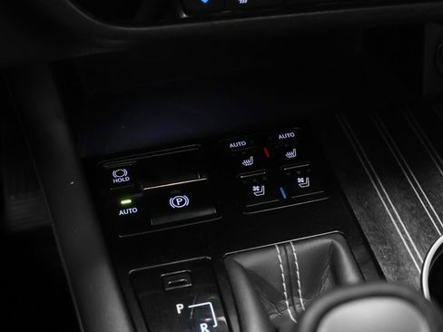 Used 2019 Lexus RX 450h AWD w/ Luxury Package image 37