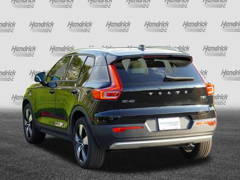Used 2020 Volvo XC40 T5 Momentum w/ Protection Package Premier AWD/4WD image 6