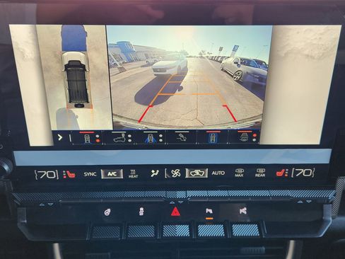 New 2025 GMC Hummer EV 2X image 18