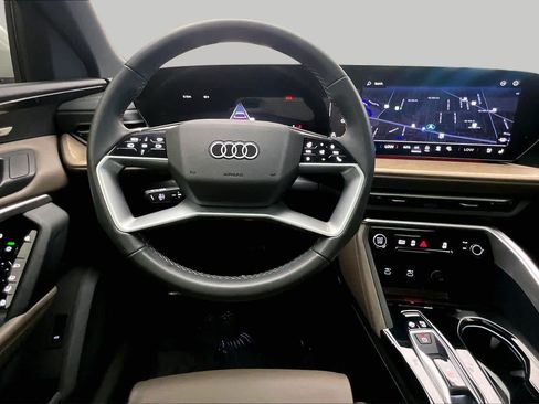 Used 2025 Audi Q5 Premium Plus w/ Premium Plus AWD/4WD image 6