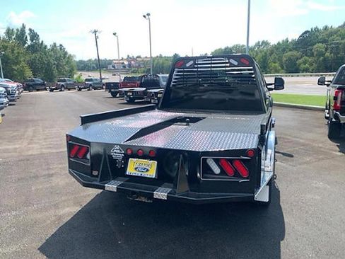 New 2025 Ford F450 Lariat image 8