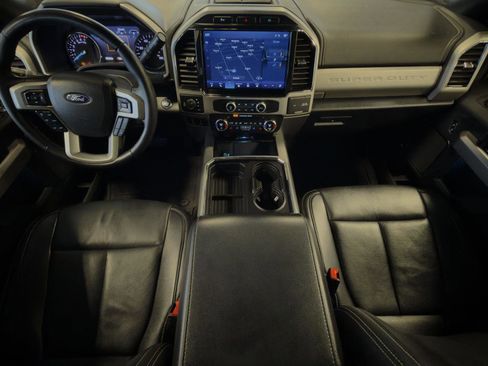 Used 2022 Ford F350 Lariat w/ Lariat Ultimate Package image 14