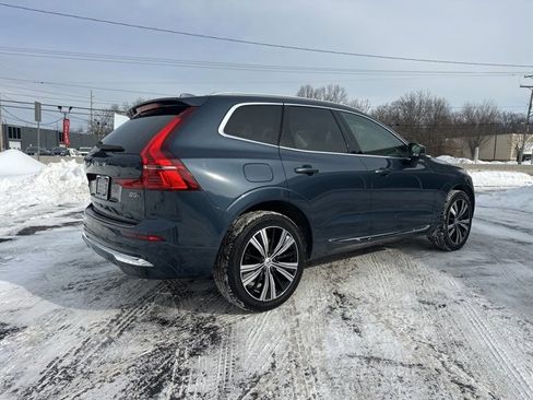 Certified 2023 Volvo XC60 B5 Plus w/ Climate Package image 9