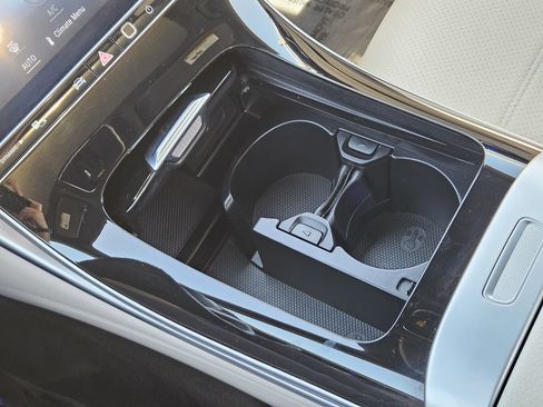 Used 2023 Mercedes-Benz C 300 Sedan image 21