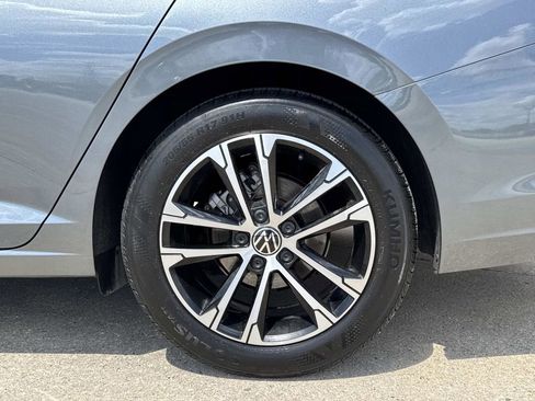 Used 2025 Volkswagen Jetta Sport FWD image 8