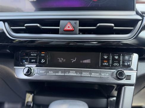 Certified 2025 Kia Seltos S AWD/4WD image 19