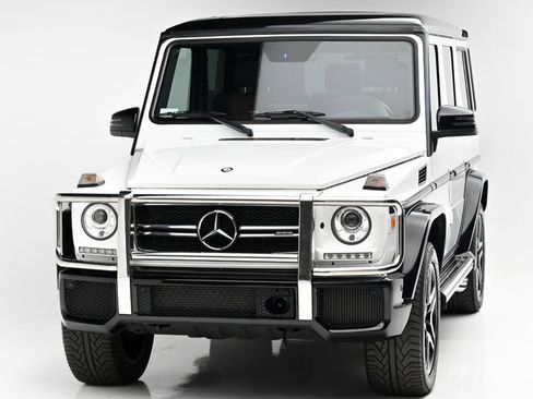 Used 2017 Mercedes-Benz G 550 image 2