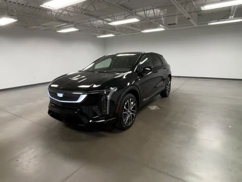 New 2026 Cadillac Optiq Sport 1 image 42