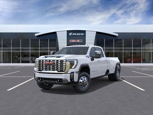 New 2026 GMC Sierra 3500 Denali w/ Denali Reserve Package AWD/4WD image 8