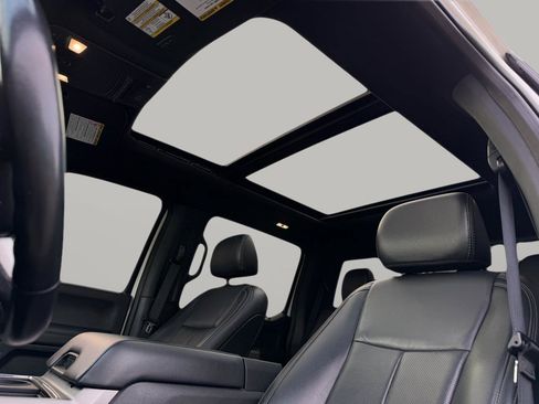 Used 2022 Ford F250 Lariat w/ Lariat Ultimate Package image 35