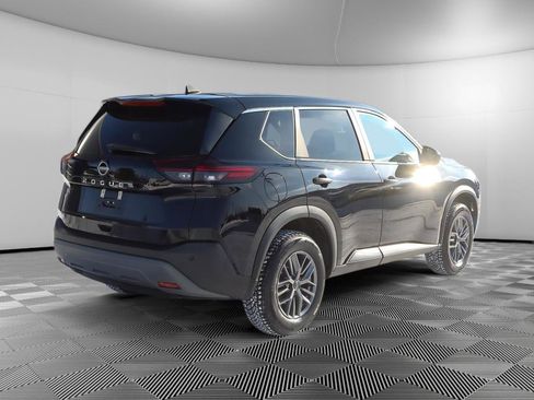 Used 2023 Nissan Rogue S image 6