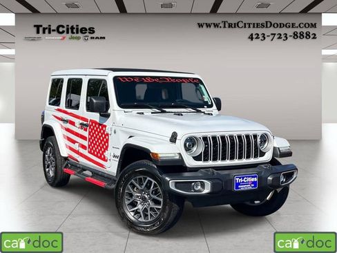 Used 2024 Jeep Wrangler Unlimited Sahara w/ Technology Group AWD/4WD image 1
