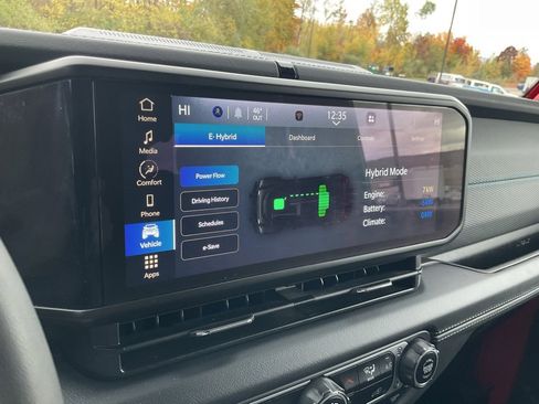 Used 2024 Jeep Wrangler Unlimited Rubicon 4xe image 13