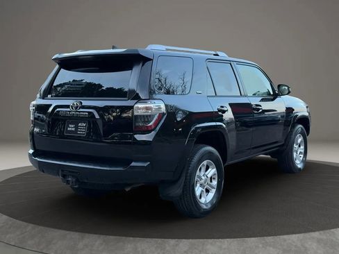 Used 2016 Toyota 4Runner SR5 image 4