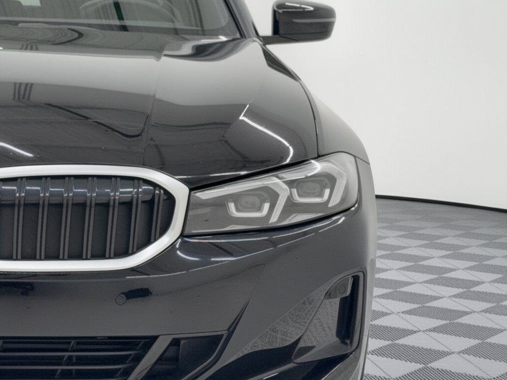 Used 2023 BMW 330i Sedan w/ Parking Assistance Package RWD image 12