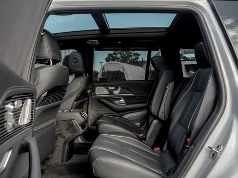 New 2026 Mercedes-Benz GLS 580 4MATIC image 18