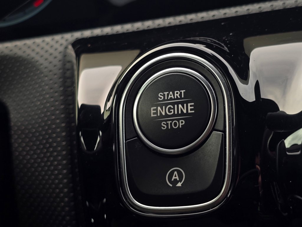Used 2022 Mercedes-Benz CLA 250 4MATIC image 41