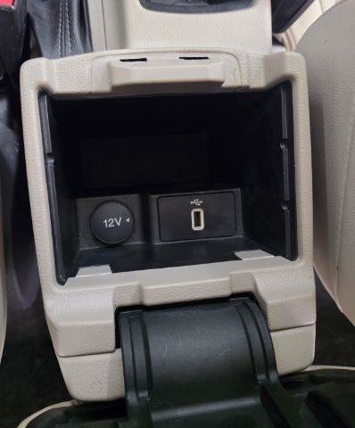 Used 2016 Ford Focus Electric Hatchback FWD image 24