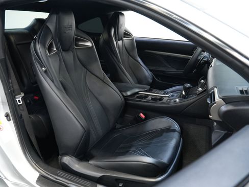 Used 2015 Lexus RC F w/ Performance Package RWD image 28