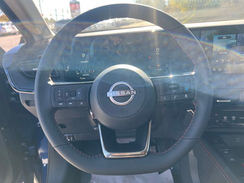 New 2026 Nissan Kicks SR w/ Cold Weather Package AWD/4WD image 15