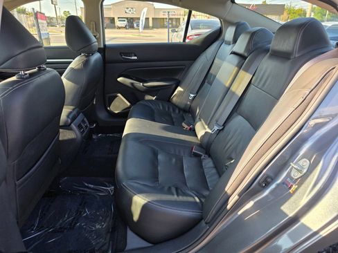 Used 2020 Nissan Altima 2.5 SL FWD image 10