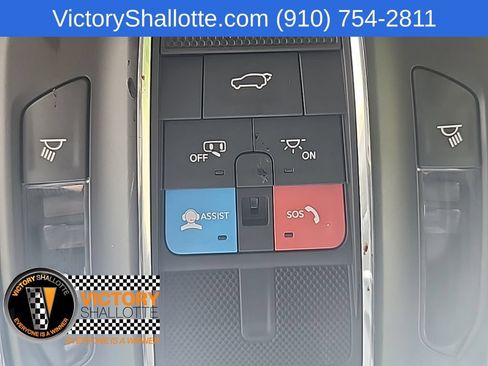 Used 2023 Jeep Grand Cherokee Limited w/ Luxury Tech Group II AWD/4WD image 46