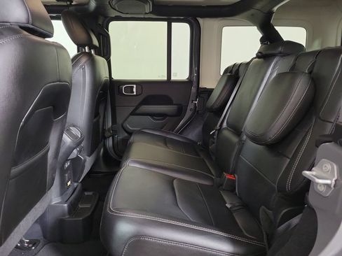 Used 2021 Jeep Wrangler Unlimited Sahara AWD/4WD image 23