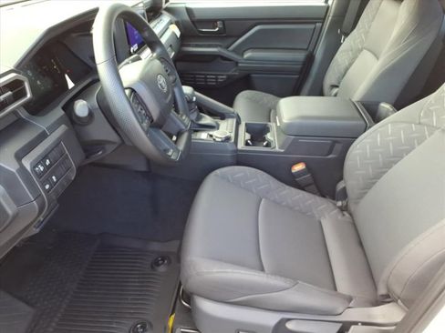 Used 2025 Toyota Tacoma SR image 3