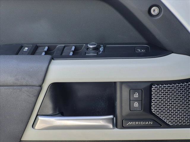 Used 2022 Land Rover Defender 110 S AWD/4WD image 2