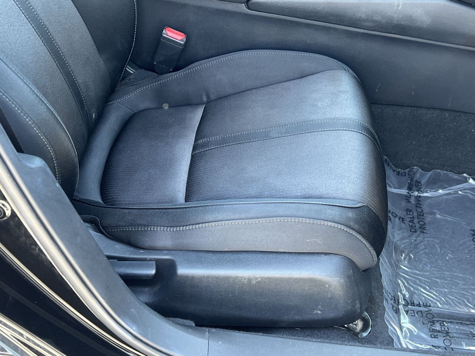Used 2019 Honda Accord EX image 27